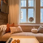 Varmt Og Hjemmekoselig Bergenshus Med 2 - I Rolig Smau I Hjertet Av * Bergen