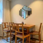 Varmt Og Hjemmekoselig Bergenshus Med 2 - I Rolig Smau I Hjertet Av Willa Bergen