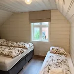 Willa Varmt Og Hjemmekoselig Bergenshus Med 2 - I Rolig Smau I Hjertet Av
