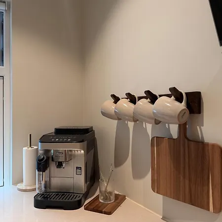 Varmt Og Hjemmekoselig Bergenshus Med 2 - I Rolig Smau I Hjertet Av Villa