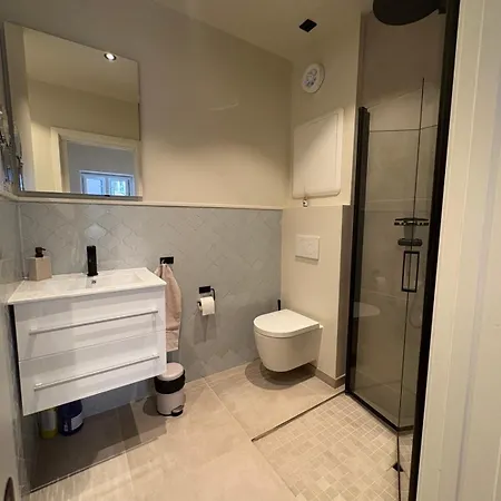 Varmt Og Hjemmekoselig Bergenshus Med 2 - I Rolig Smau I Hjertet Av Villa Bergen