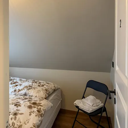 Varmt Og Hjemmekoselig Bergenshus Med 2 - I Rolig Smau I Hjertet Av ヴィラ *