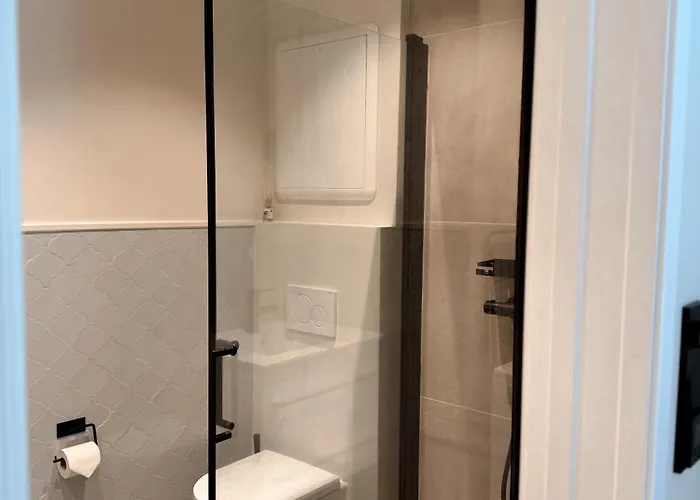 Varmt Og Hjemmekoselig Bergenshus Med 2 - I Rolig Smau I Hjertet Av