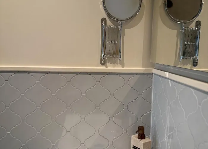 Varmt Og Hjemmekoselig Bergenshus Med 2 - I Rolig Smau I Hjertet Av Βίλα