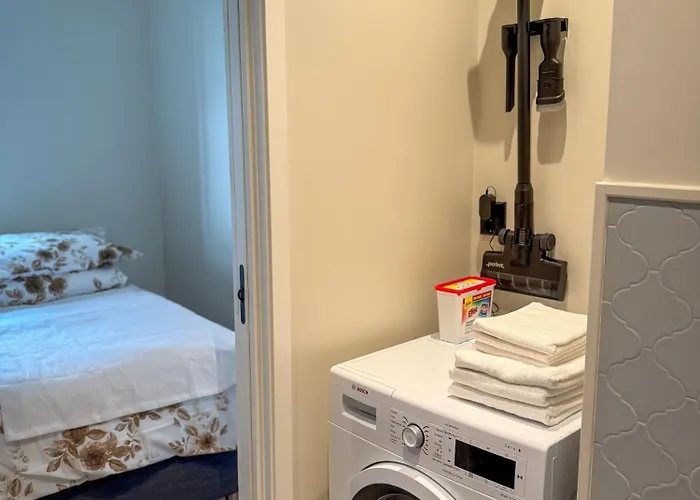 Varmt Og Hjemmekoselig Bergenshus Med 2 - I Rolig Smau I Hjertet Av Villaer Bergen