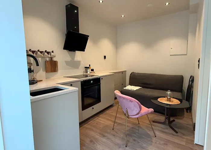 Villaer Varmt Og Hjemmekoselig Bergenshus Med 2 - I Rolig Smau I Hjertet Av Bergen