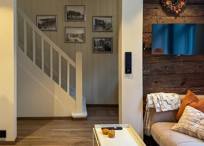 Varmt Og Hjemmekoselig Bergenshus Med 2 - I Rolig Smau I Hjertet Av Μπέργκεν