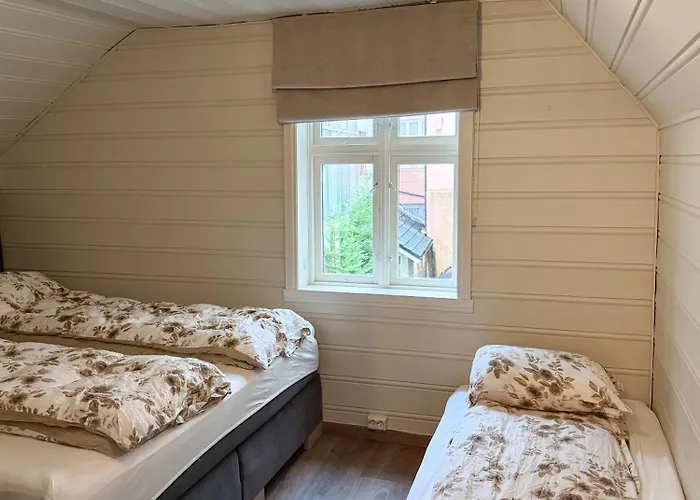 Villaer Varmt Og Hjemmekoselig Bergenshus Med 2 - I Rolig Smau I Hjertet Av